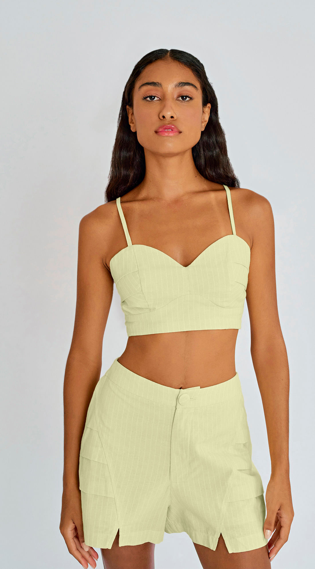 Shorts Zinco Linha A Com Pregas Verde Claro