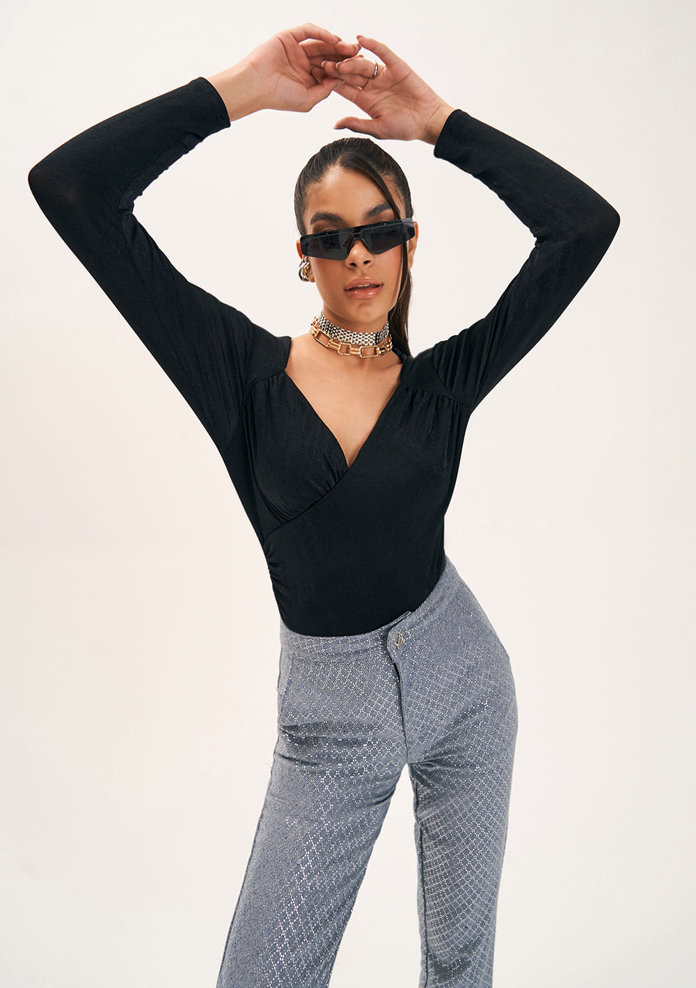 Body Zinco Decote V Manga Longa Com Franzido Preto