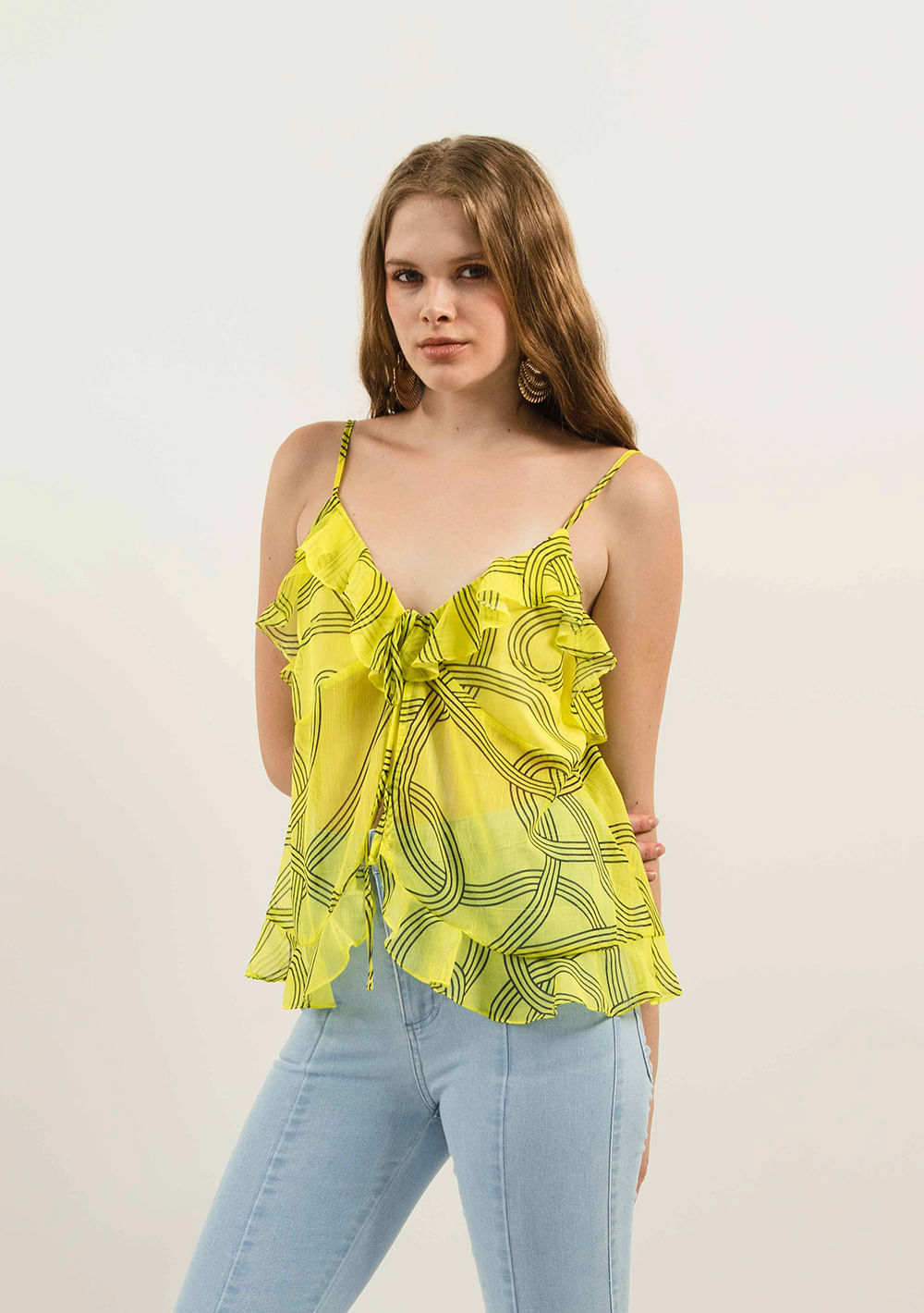 Blusa Zinco Decote V Cavada Com Babado Amarelo