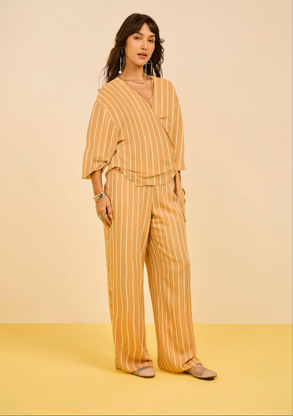 Calça Zinco Pantalona Alta Marrom