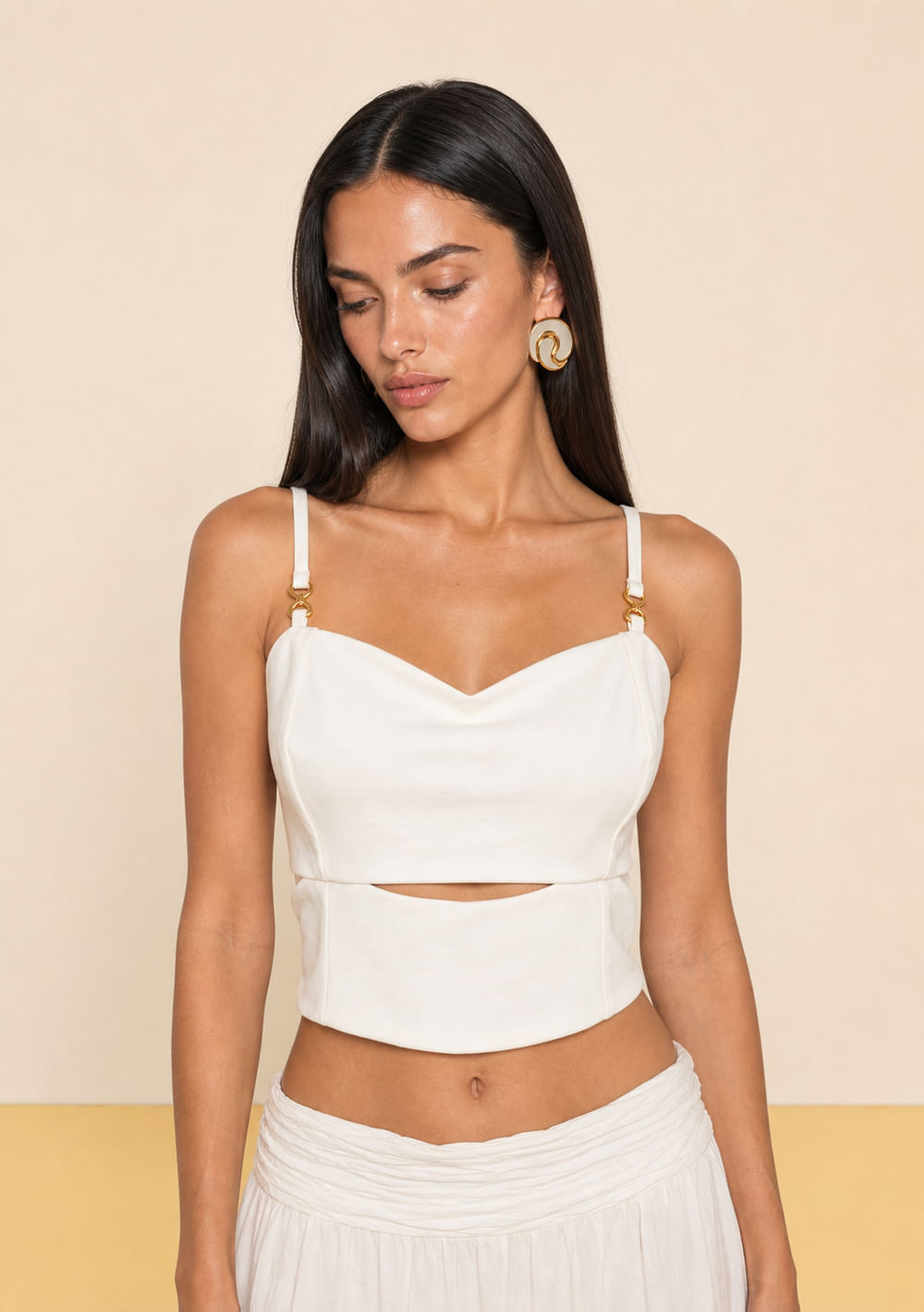 Top Zinco Decote Careca Alça Fina Off White